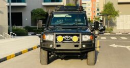 Toyota Land Cruiser Pickup D/C 4WD