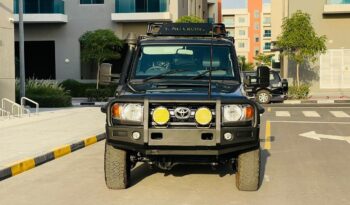 Toyota Land Cruiser Pickup D/C 4WD full