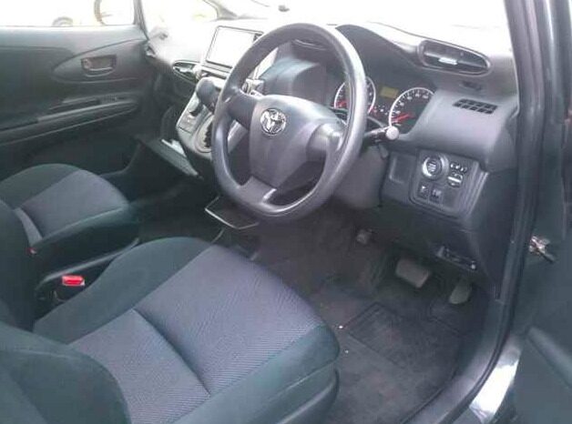 Toyota Wish 2017 full