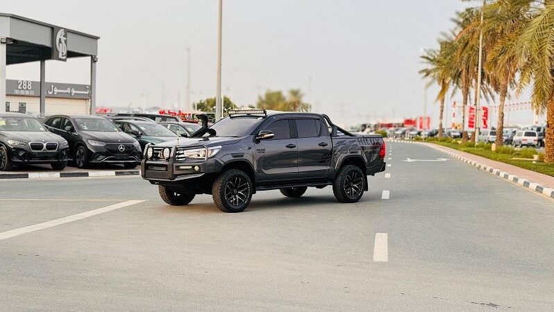 TOYOTA HILUX 2017 RIGHT-HAND-DRIVE. full