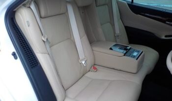 TOYOTA CROWN MAJESTA 2016 full