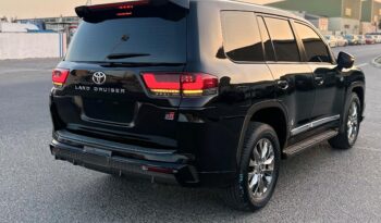 TOYOTA Land Cruiser 2014 ( Facelifted ) full