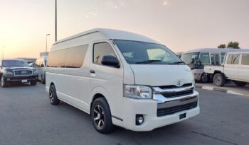 Toyota HiAce commuter full